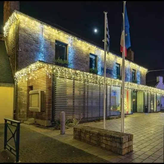 toptan-xml-dropshipping-4 M 120 Led 20 Saçaklı 50 x 70 x 90 Cm Çakarlı