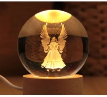 Dekoratif Kanatlı Melek Tasarımlı Ahşap Altlıklı Işıklı Cam Küre Cam 6 Cm