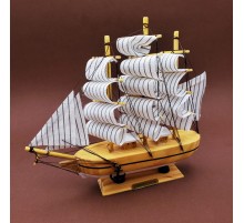 Orta Boy Ahşap Gemi