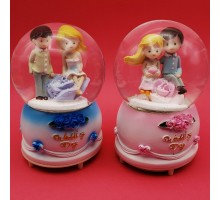 Müzikli Püskürtmeli Büyük Boy Kar Küresi