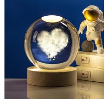 Usb li Ahşap Altlıklı Kalp Tasarımlı Cam Küre