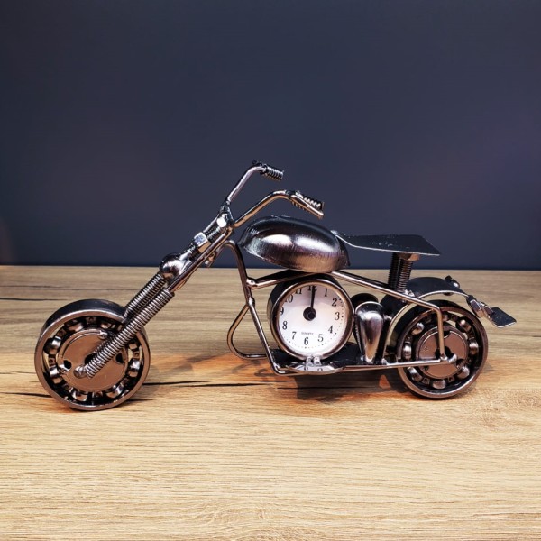 toptan-xml-dropshipping-Masaüstü Dekoratif Metal Motor Saat
