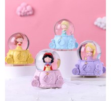 Sevimli Prenses Tasarımlı Işıklı Mini Kar Küresi