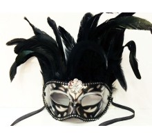 Siyah Renk Ekstra Bol Kuş Tüylü Pembe Dantelli Venedik Maskesi 30x19 cm