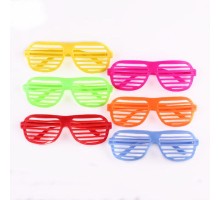 Büyük Panjur Parti Gözlüğü Karışık 12 Adet