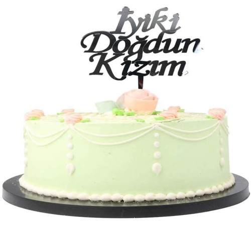 toptan-xml-dropshipping-İyiki Doğdun Kızım Yazılı Doğum Günü Partisi Pleksi Pasta Süsü Gümüş Renk