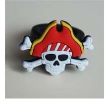 Kırmızı Renk Şapkalı Çocuk Uyumlu Plastik Korsan Yüzüğü