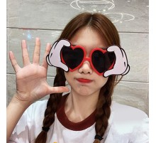 Kırmızı Renk Kalp Şekilli El Figürlü Parti Gözlüğü 21x8 cm