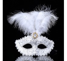Beyaz Dantel İşlemeli Beyaz Tüylü Balo Parti Maskesi 17x20 cm
