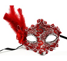 Kırmızı Renk Yandan Tüylü Dantel Parti Maskesi 20x20 cm