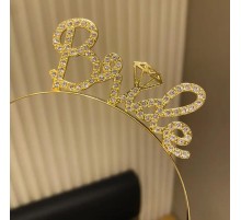 Altın Renkli Taşlı “Bride” Gelin Tacı – El Yazısı Yazı Tipiyle