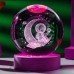 toptan-xml-dropshipping-Ay Üzerinde Oturan Astronot Tasarımlı Renk Değiştiren Cam Küre Ve Anahtarlık Set