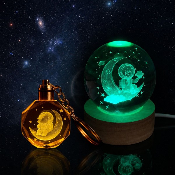 toptan-xml-dropshipping-Ay Üzerinde Oturan Astronot Tasarımlı Renk Değiştiren Cam Küre Ve Anahtarlık Set