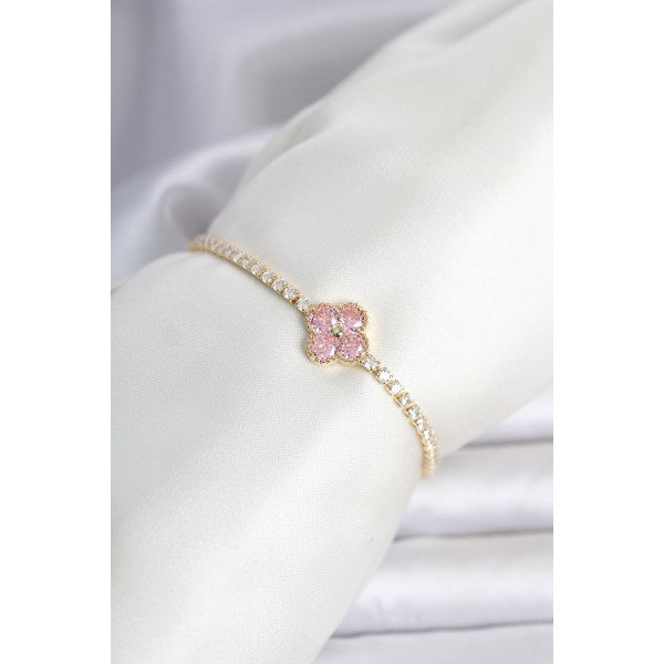 Pirinç Gold Renk Pembe Zirkon Taşlı Yonca Model Su Yolu Kadın Bileklik