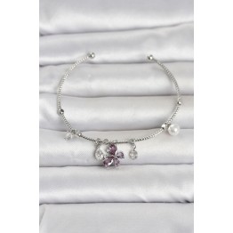 Pirinç Gümüş Renk Mor Kelebek Detaylı Charmlı Kadın Bileklik TJ-BB8485