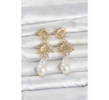 Gold Renk Pirinç Güneş Model Detaylı Kadın Küpe TJ-BKP11797