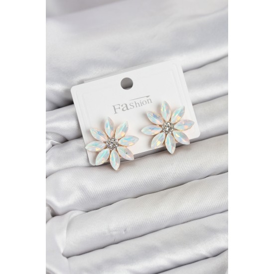 Beyaz Renk Kristal Taşlı Lotus Çiçek Model Kadın Küpe TJ-BKP11925