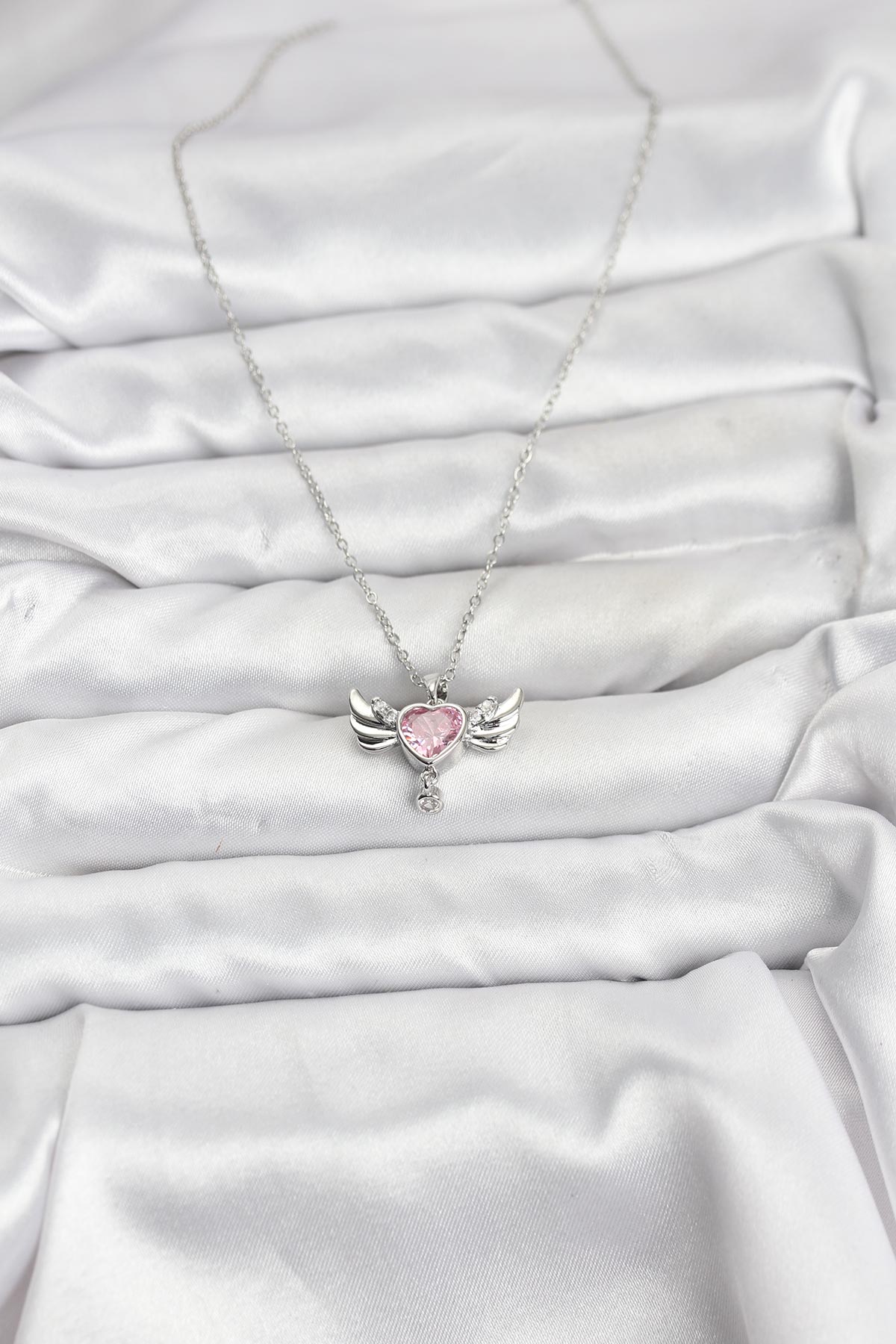 316L Çelik Zincir Gümüş Renk Kanatlı Kalp Model Zirkon Taşlı Kadın Kolye - TJ-BKO10836