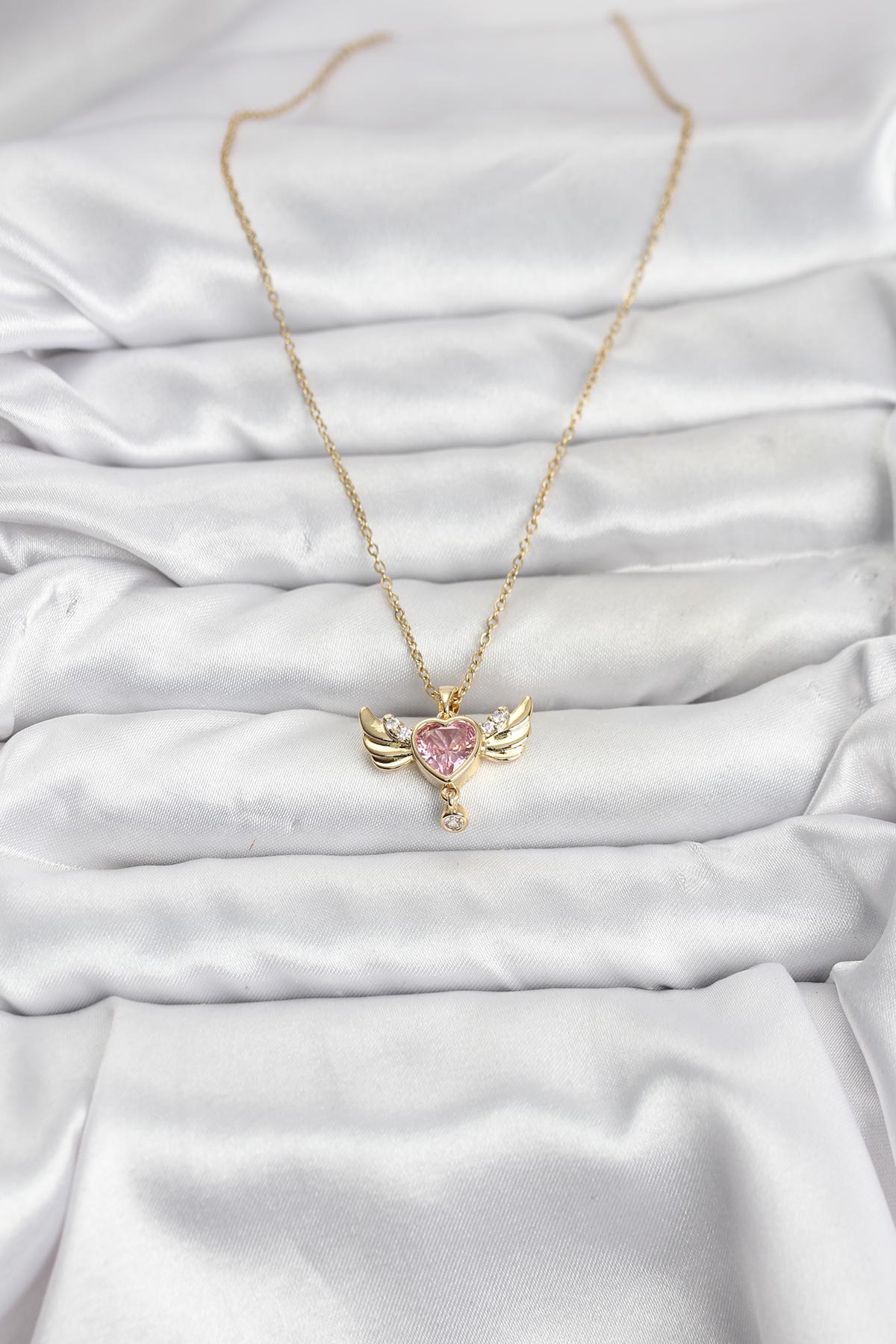 316L Çelik Zincir Gold Renk Kanatlı Kalp Model Zirkon Taşlı Kadın Kolye - TJ-BKO10837