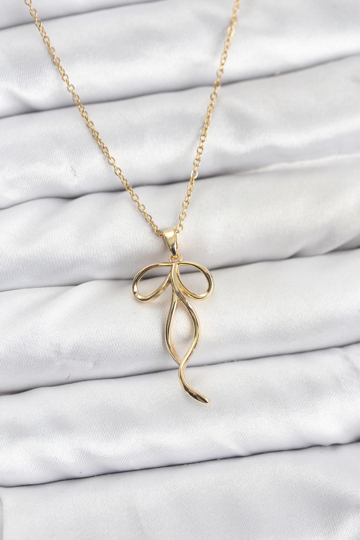 316L Çelik Zincir Gold Renk Fiyonk Model Kadın Kolye - TJ-BKO10869