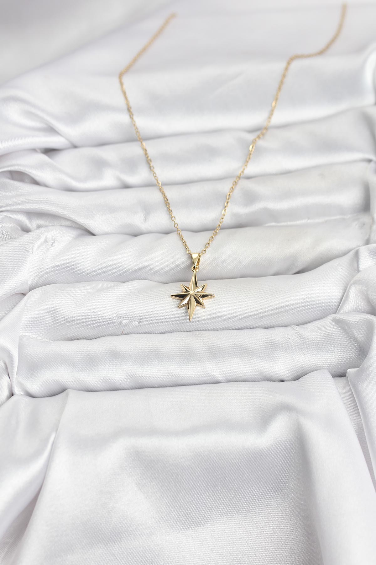 316L Çelik Zincir Gold Renk Kutup Yıldızı Model Kadın Kolye - TJ-BKO10897