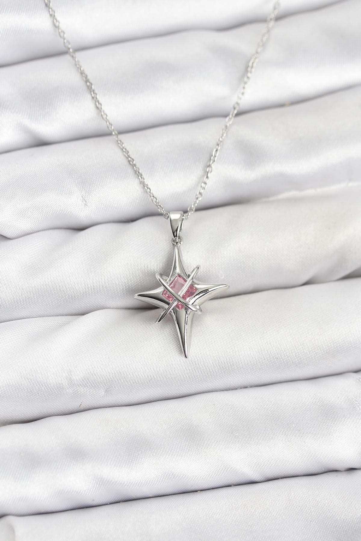 316L Çelik Gümüş Renk Zirkon Taşlı Kutup Yıldızı Model Kadın Kolye - TJ-BKO10912