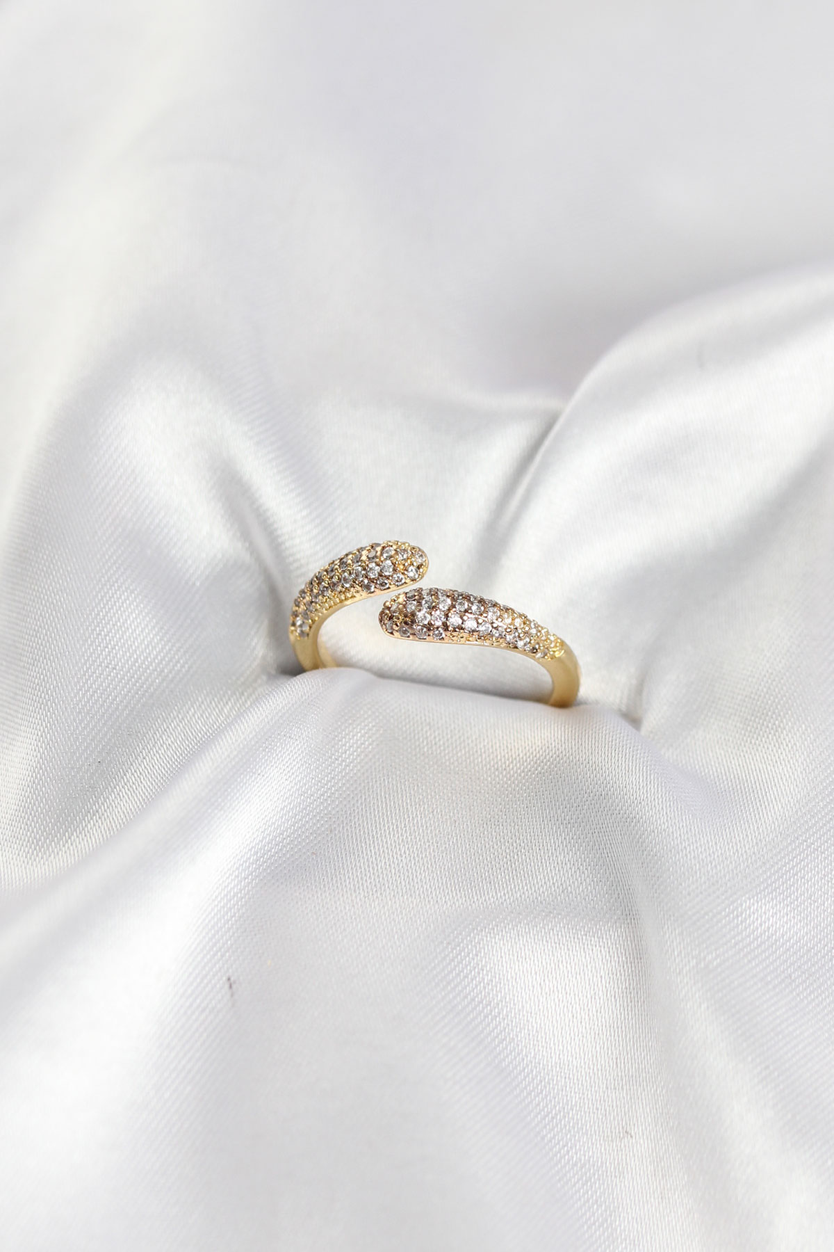 Zirkon Taşlı Gold Renk Pirinç Yüzük TJ-BYK4185